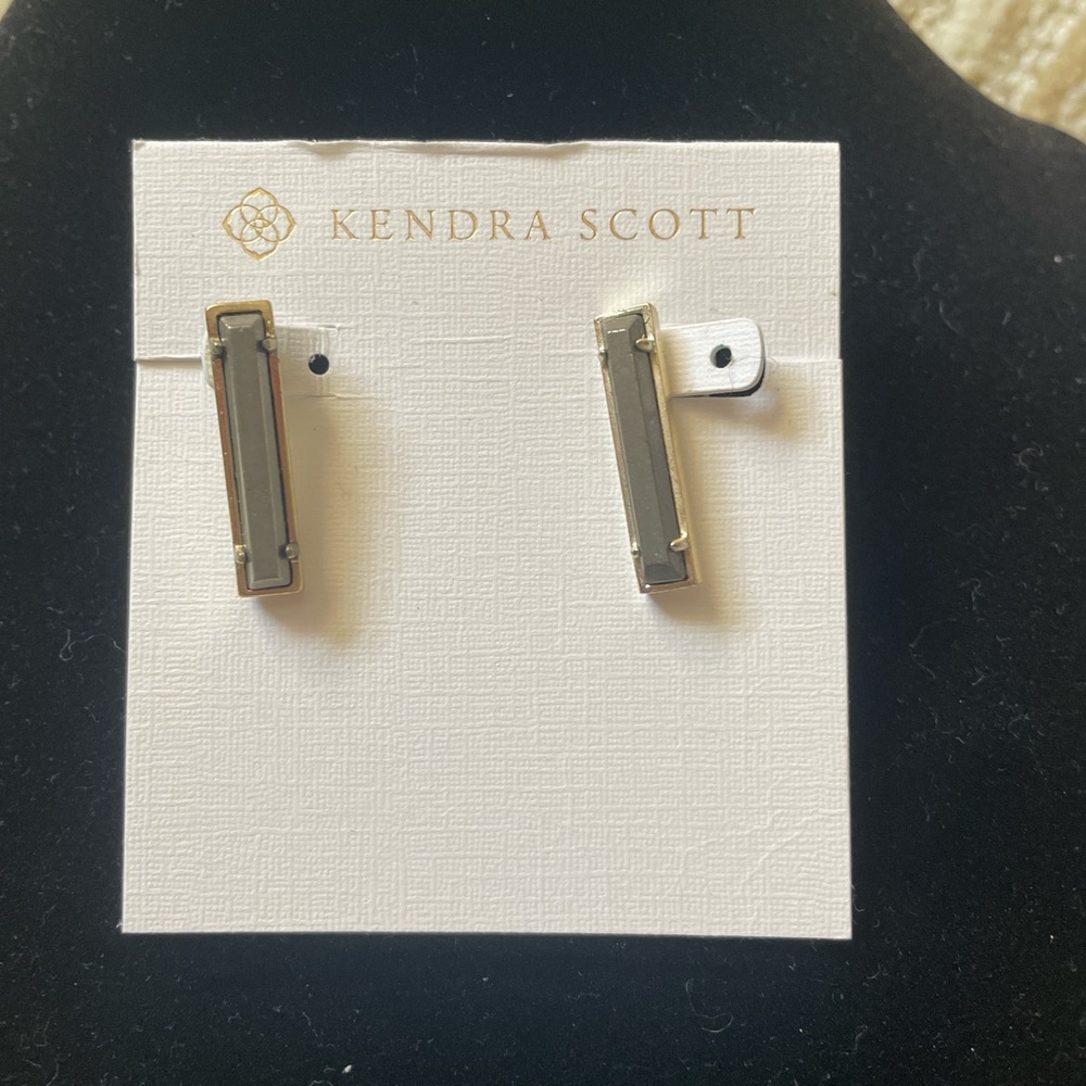 Kendra Scott bar post earrings